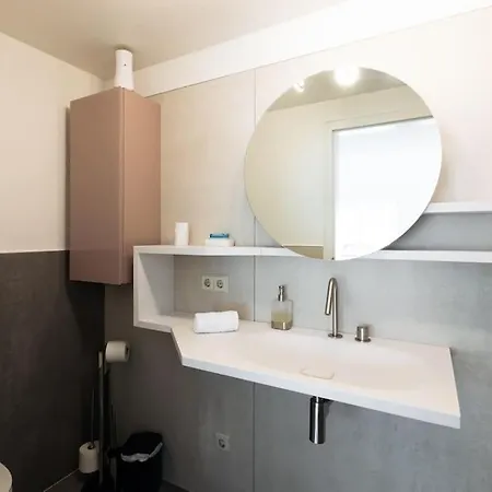 Appartement Lago Welcome Palais *